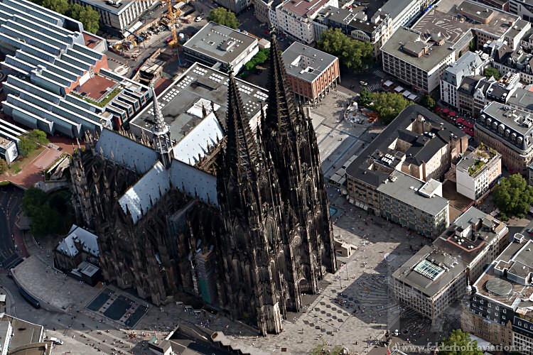 koeln_domplatte_luftbildaufnahmen_luftaufnahmen_luftbilder_cologne_aerial view_ cathedral_2587-1